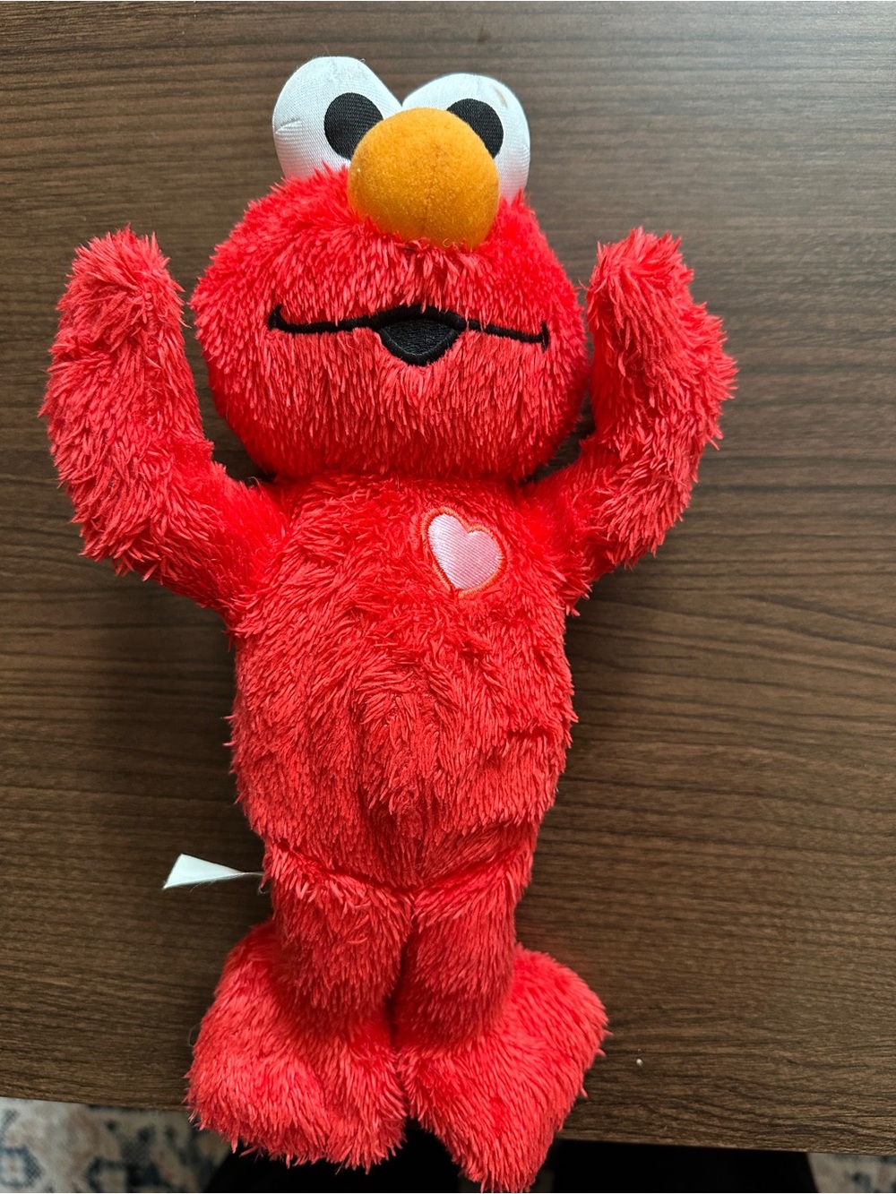 Sesame Street Elmo sweet kisses plush toy